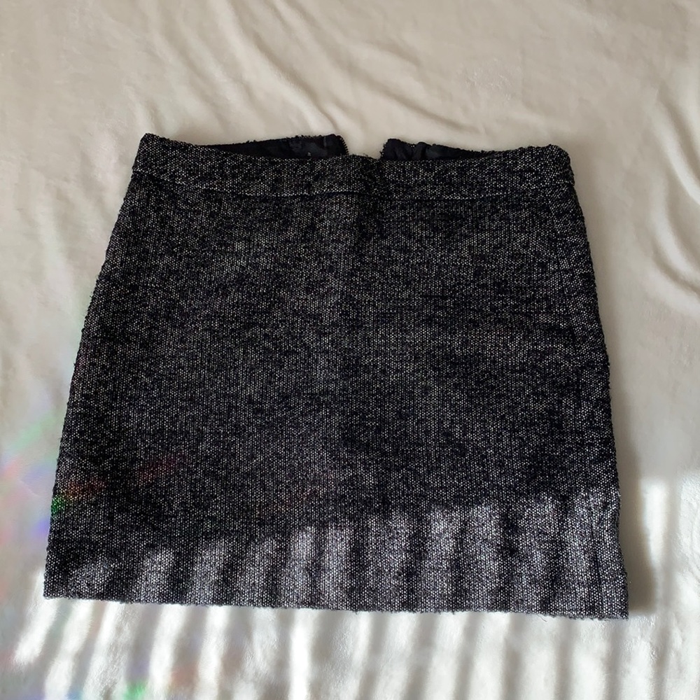 GAP Shimmery black mini skirt